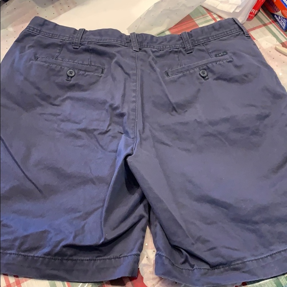 IZOD - Picture 2 of 5